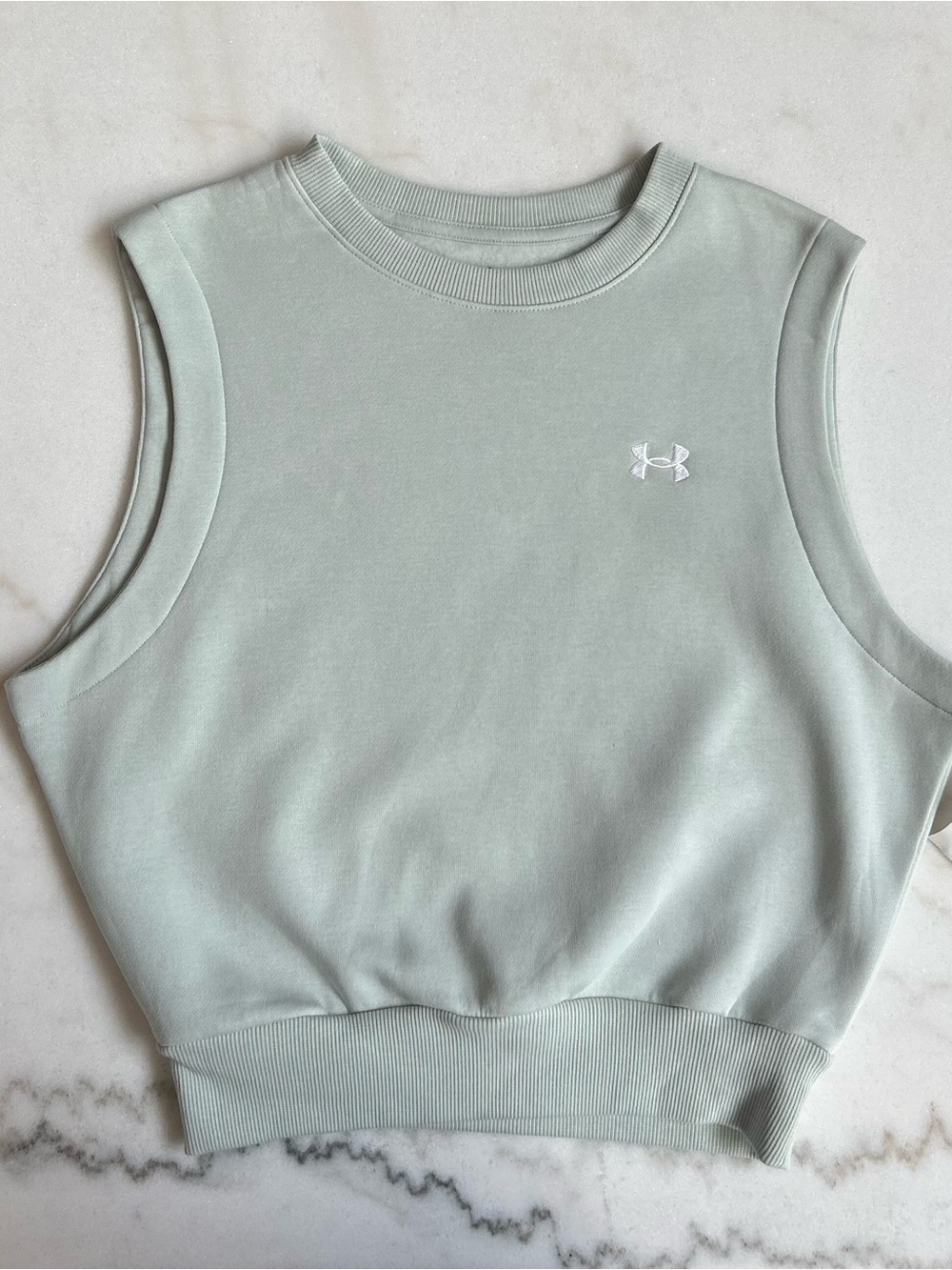 Under Armour Sage Green Cropped Sleeveless Sweatshirt Top M NWT